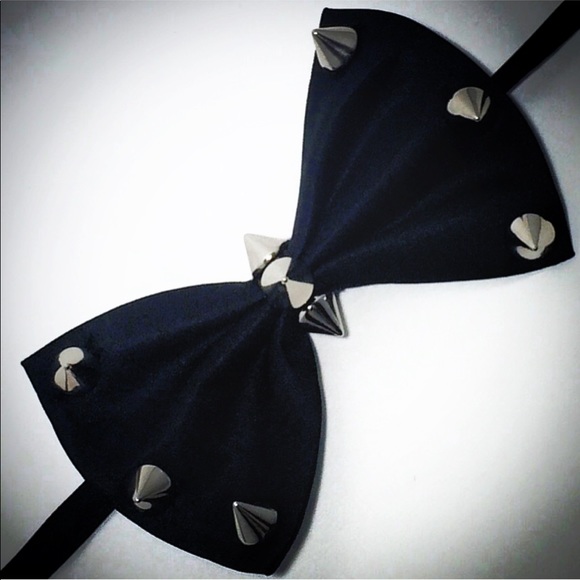 β€οΈSOLDβ€οΈ βUmyep1 FlowTie" t'gotΔ deezeyenzπππ - Picture 3 of 5